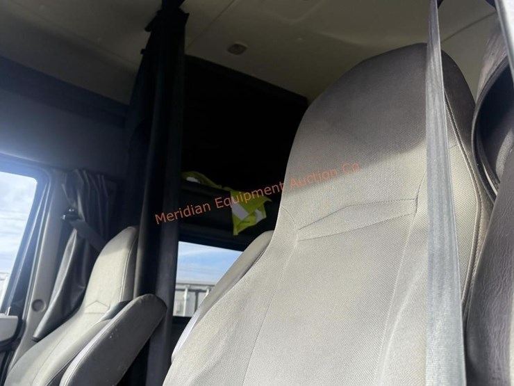 2017-international-prostar-image-85