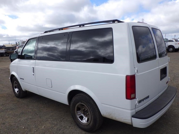 2001-gmc-safari-image-4