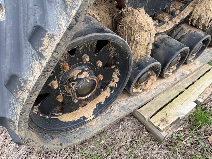 #41005-•-2022-zuidberg-36"-combine-tracks-image-5