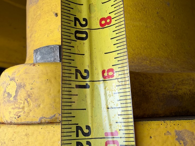 2023-john-deere-8r-310-image-17