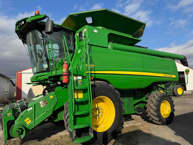 2013-john-deere-s550-image-26