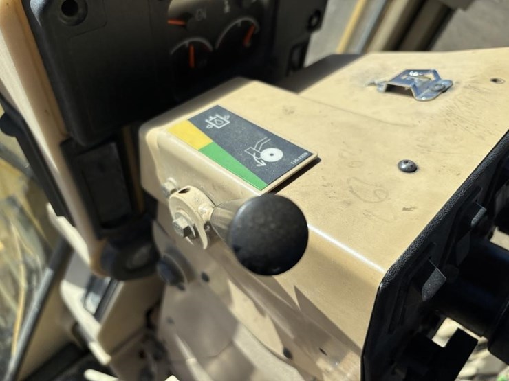 caterpillar-143h-image-43