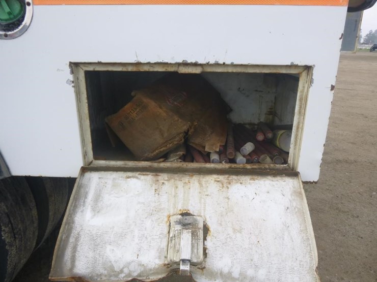 2008-ford-f550-image-16