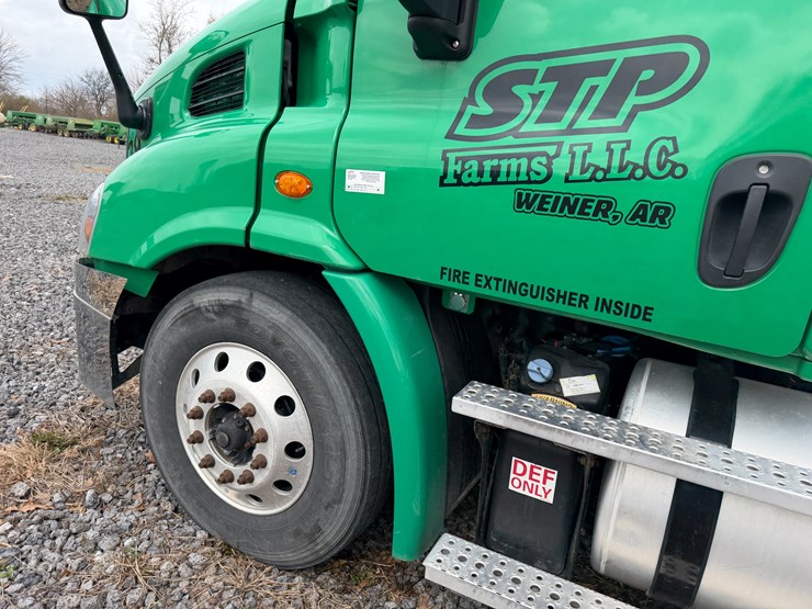 #40990-•-2019-freightliner-cascadia-s/a-daycab-truck-tractor-vin:-3akjgbdv5ksks6034-image-31