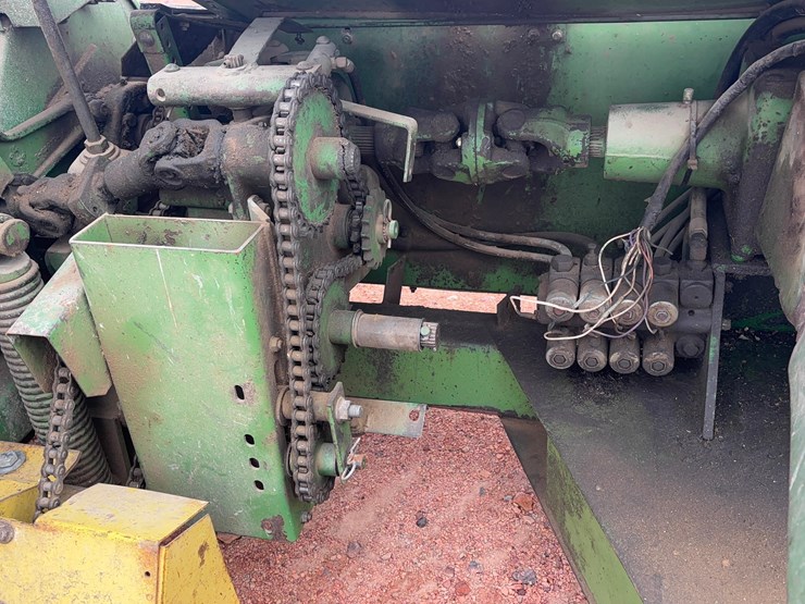 1981-john-deere-3960-image-7