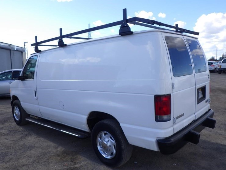 2006-ford-cargo-image-4