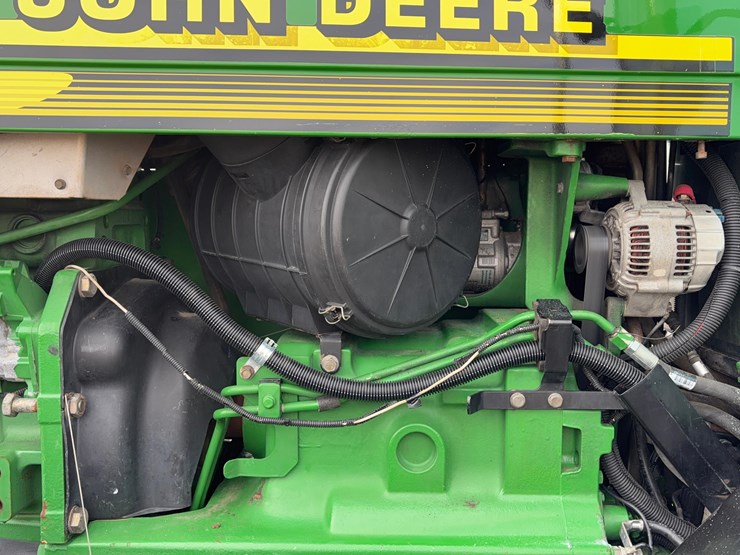 john-deere-8110-image-27