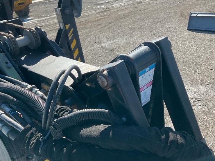 #1250-•-2016-niftylift-sd64d-articulating-boom-lift-image-26