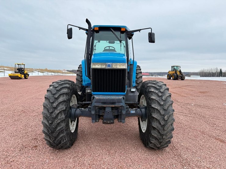 new-holland-8770-image-2