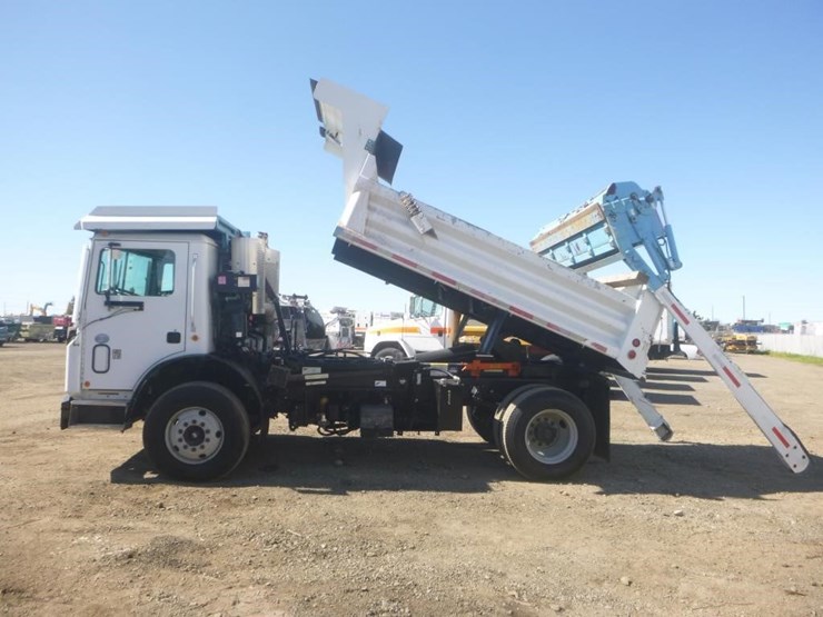 2014-mack-mru600-image-7