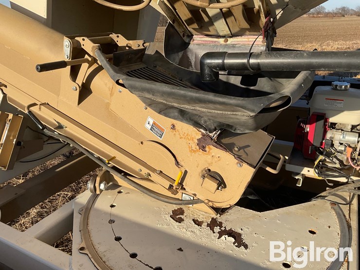 2010-unverferth-3750-image-12