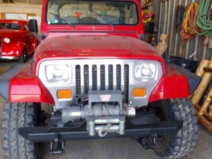 1990-jeep-wrangler-image-4