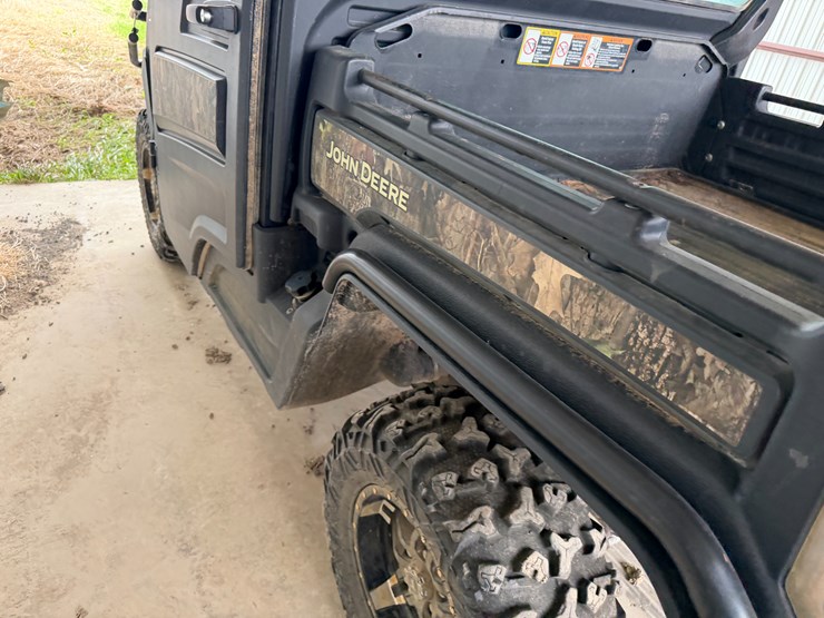 john-deere-gator-image-17
