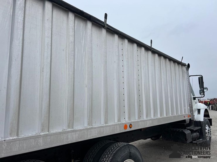 2006-international-7600-image-20