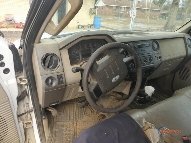 2008-ford-f250-image-9