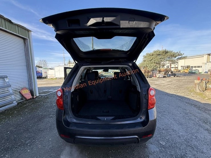 2015-chevrolet-equinox-lt-image-14