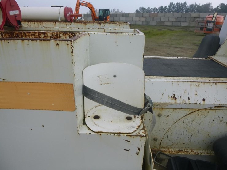 2008-ford-f550-image-21