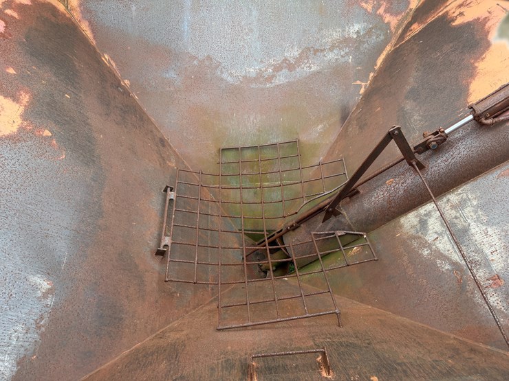 #41024-•-dennis-grain-cart-image-39