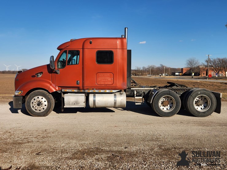 2007-peterbilt-387-image-8