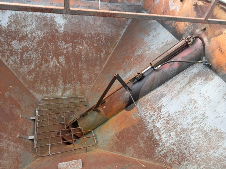 #41025-•-dennis-grain-cart-image-47