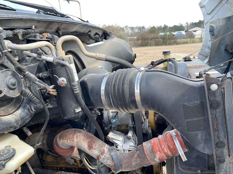 2001-ford-f650-image-8