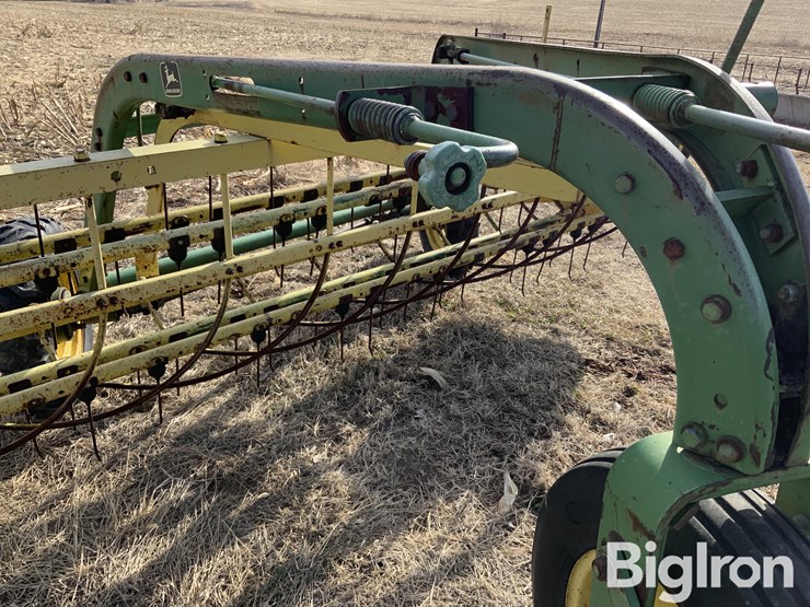 john-deere-670-image-12