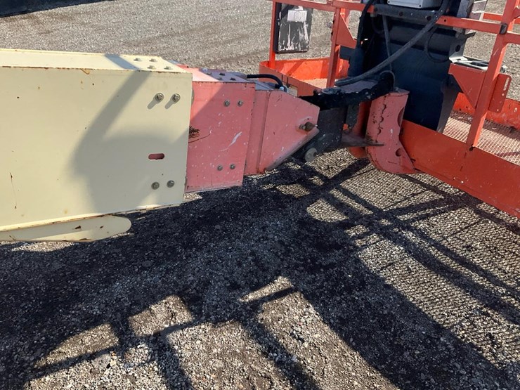 2004-jlg-600s-image-67