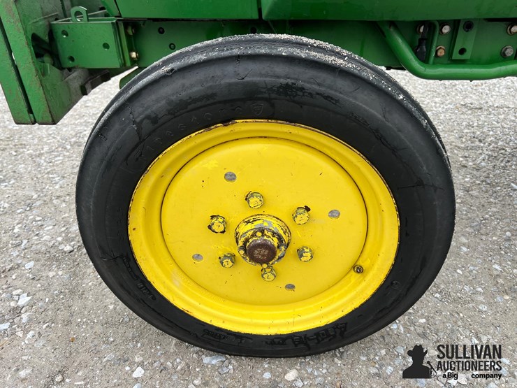 1990-john-deere-770-image-16