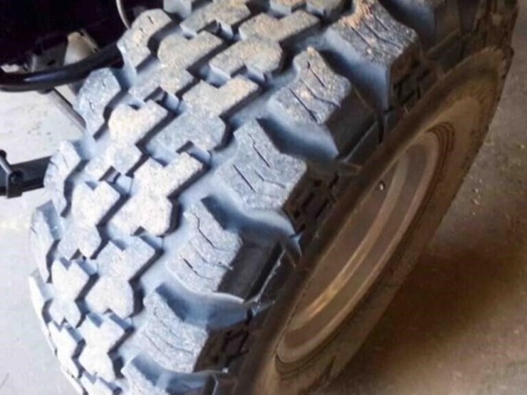 1990-jeep-wrangler-image-15