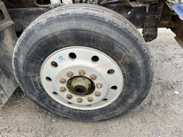 1984-international-s2500-image-11