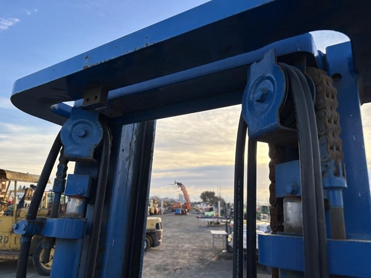 komatsu-fg25ht-12-image-15