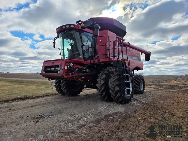2010-case-ih-7120-image-1