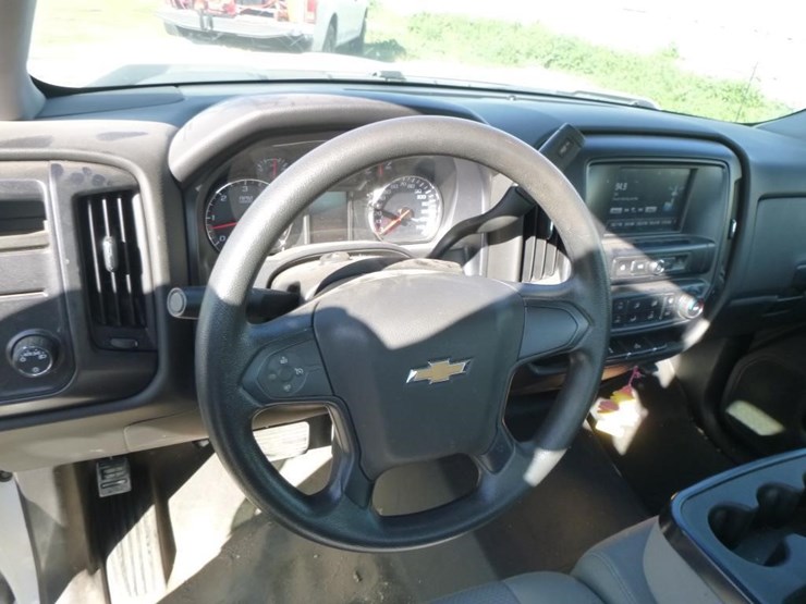 2019-chevrolet-1500-image-10