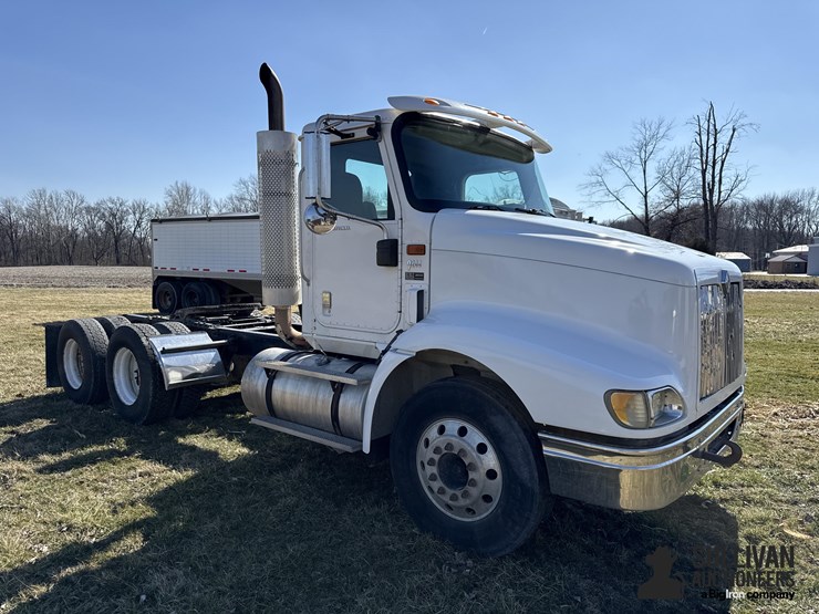 2004-international-9200-image-3