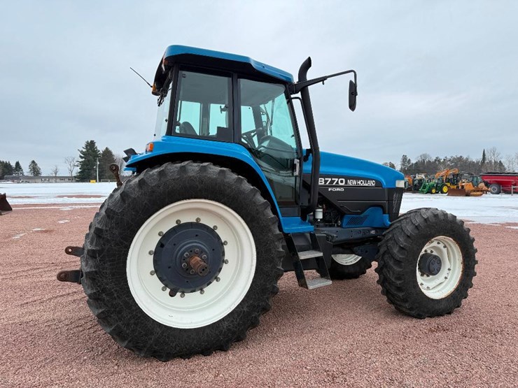 new-holland-8770-image-4
