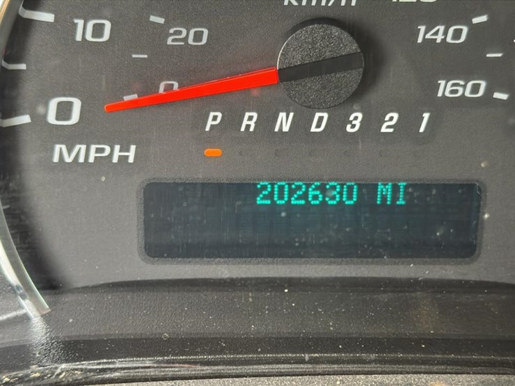 2008-gmc-3500-image-10