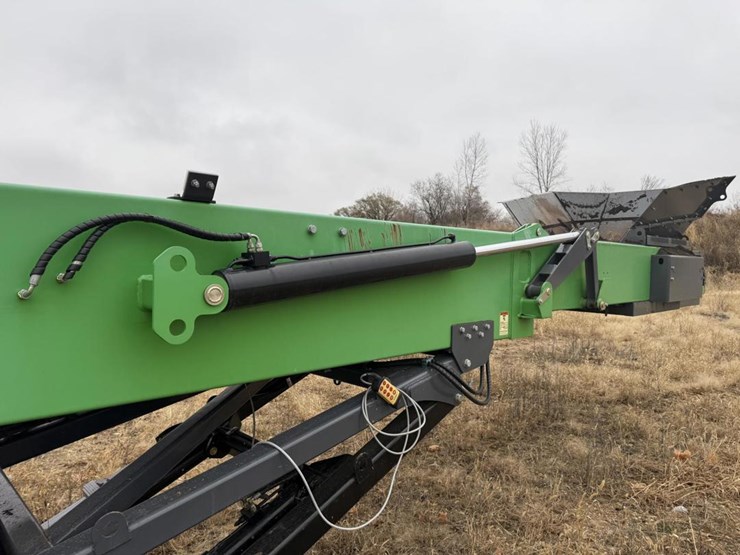 #1196-•-2021-terex-tc80-tracked-conveyor-image-15