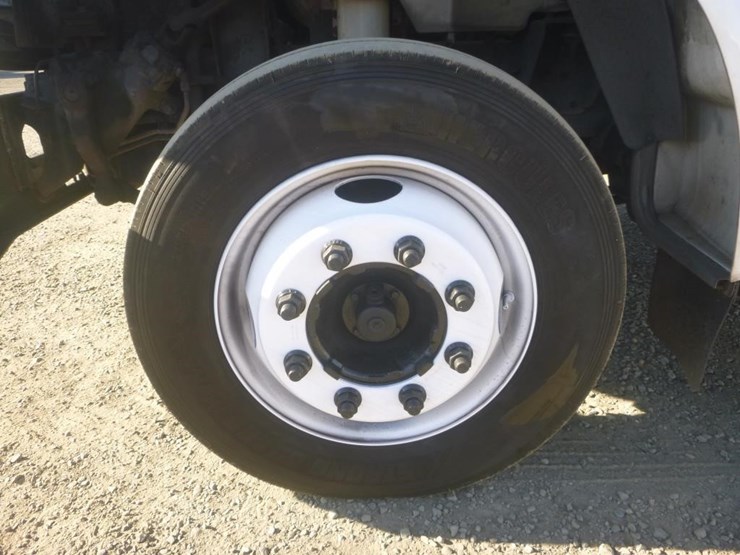 2012-ford-f650-image-17