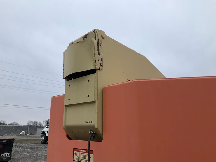 2002-jlg-601s-image-46