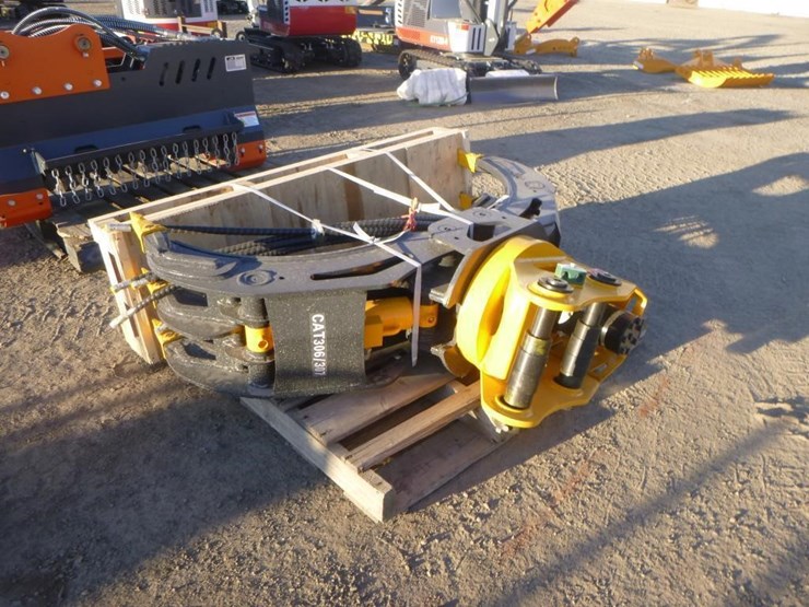 caterpillar-306-image-4