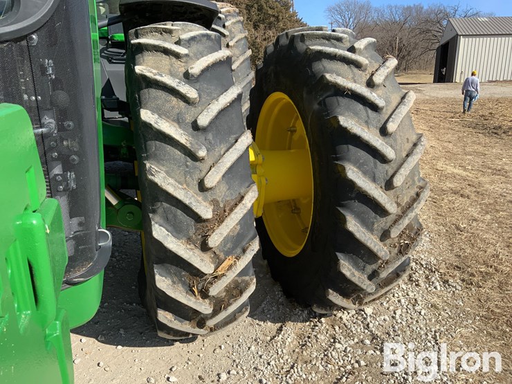 2018-john-deere-8370r-image-11