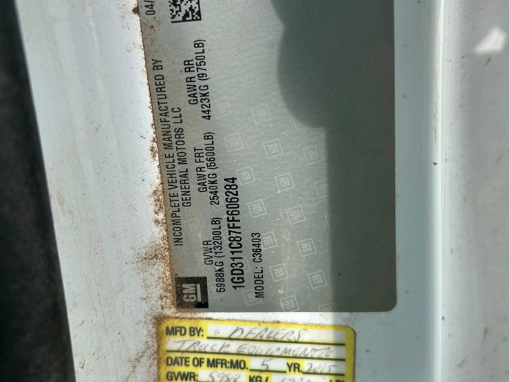 2015-gmc-3500hd-image-9