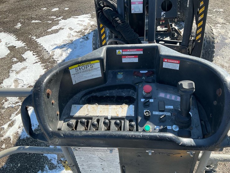 #1250-•-2016-niftylift-sd64d-articulating-boom-lift-image-13