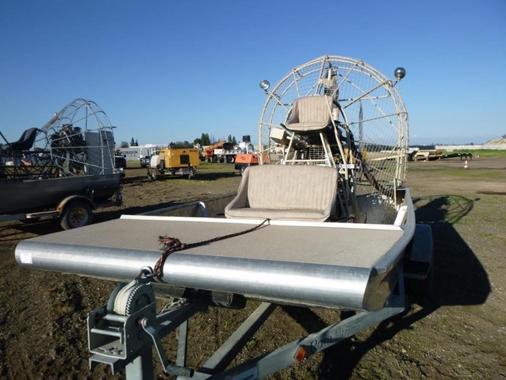 2001-unknown-trailer-image-6