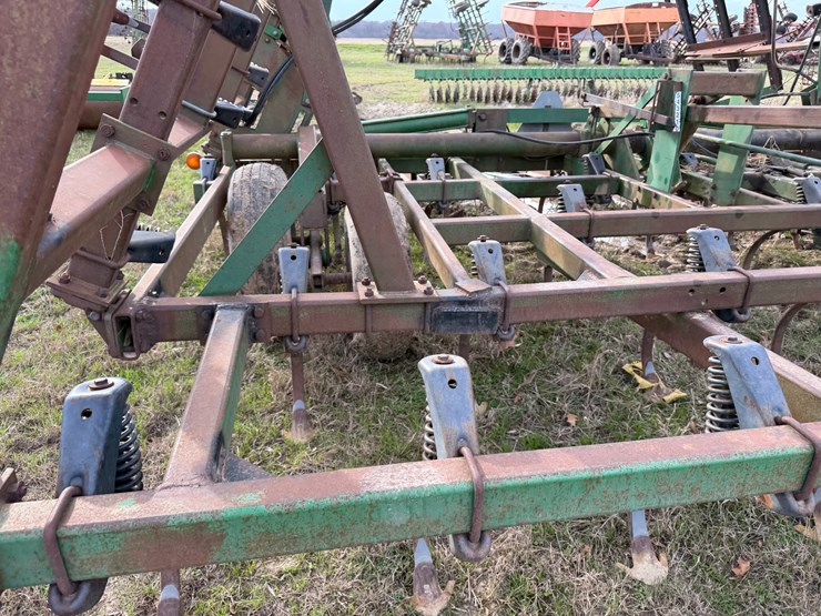 john-deere-38-image-50