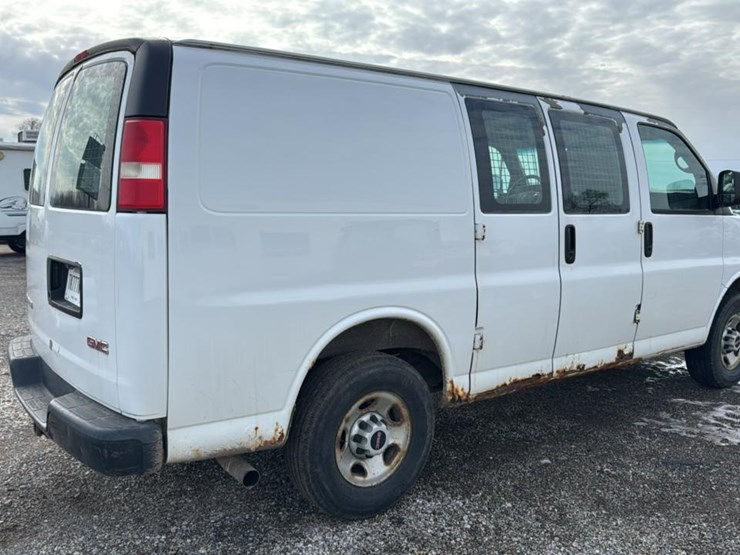 2008-gmc-3500-image-5