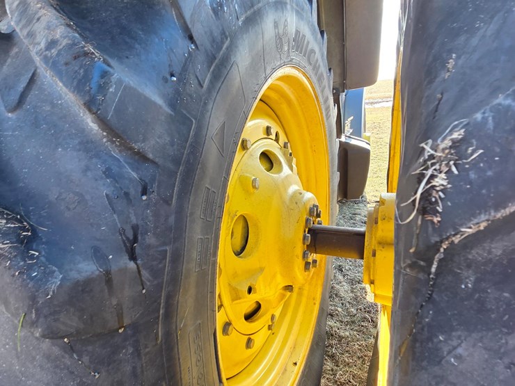 2007-john-deere-8230-image-14