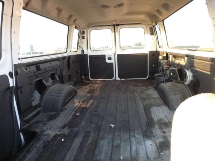 2008-ford-e350-image-12