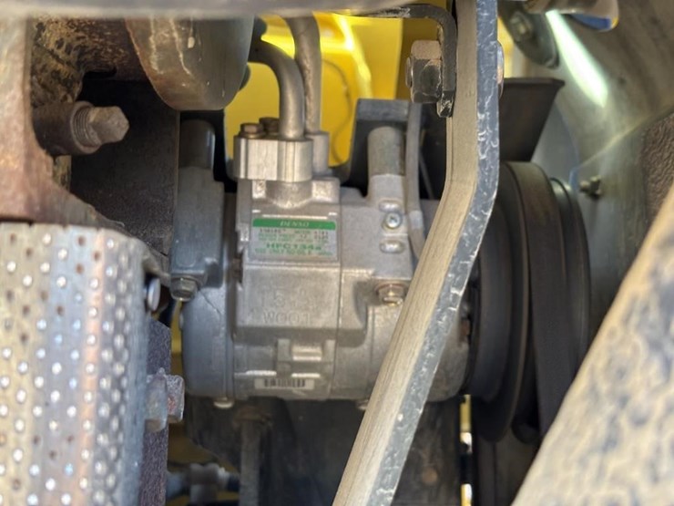 2007-komatsu-wa200-5-image-53