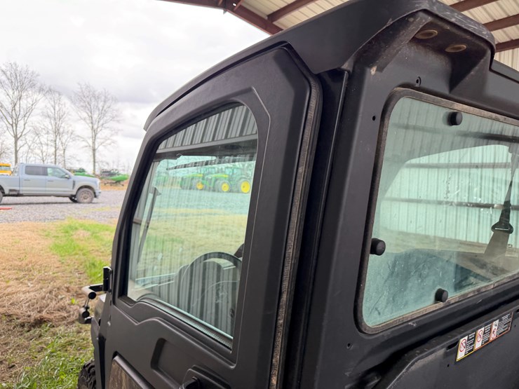 john-deere-gator-image-19